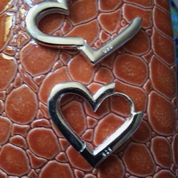 HEART SHAPED PIERCED EARRINGS- PAIR 925 STERLING SILVER - ABOUT: I-1/2"x1" - - Picture 6 of 8